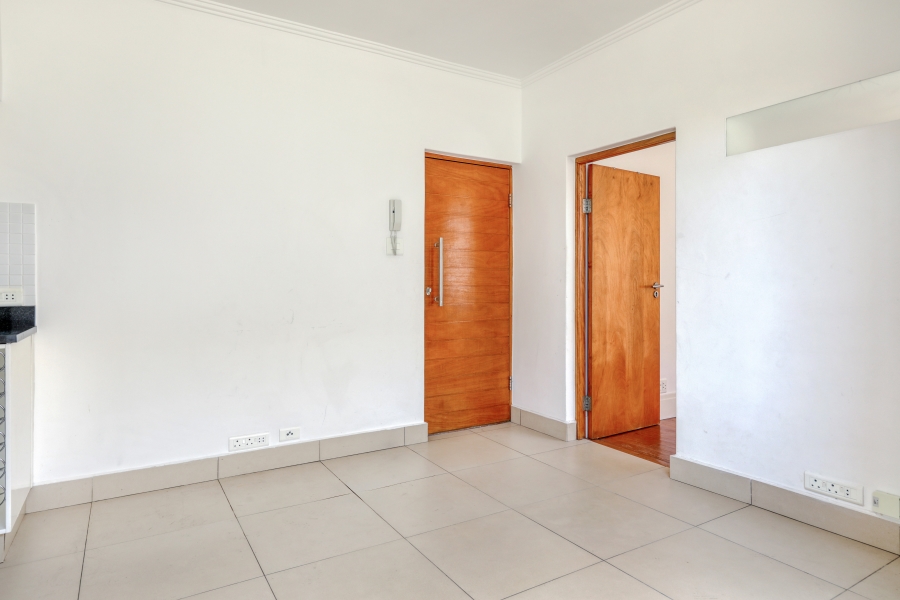 1 Bedroom Property for Sale in Green Point Western Cape